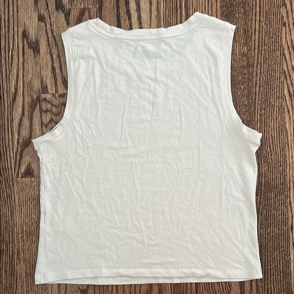 Old Navy Cream Tank Top - Picture 3 of 4